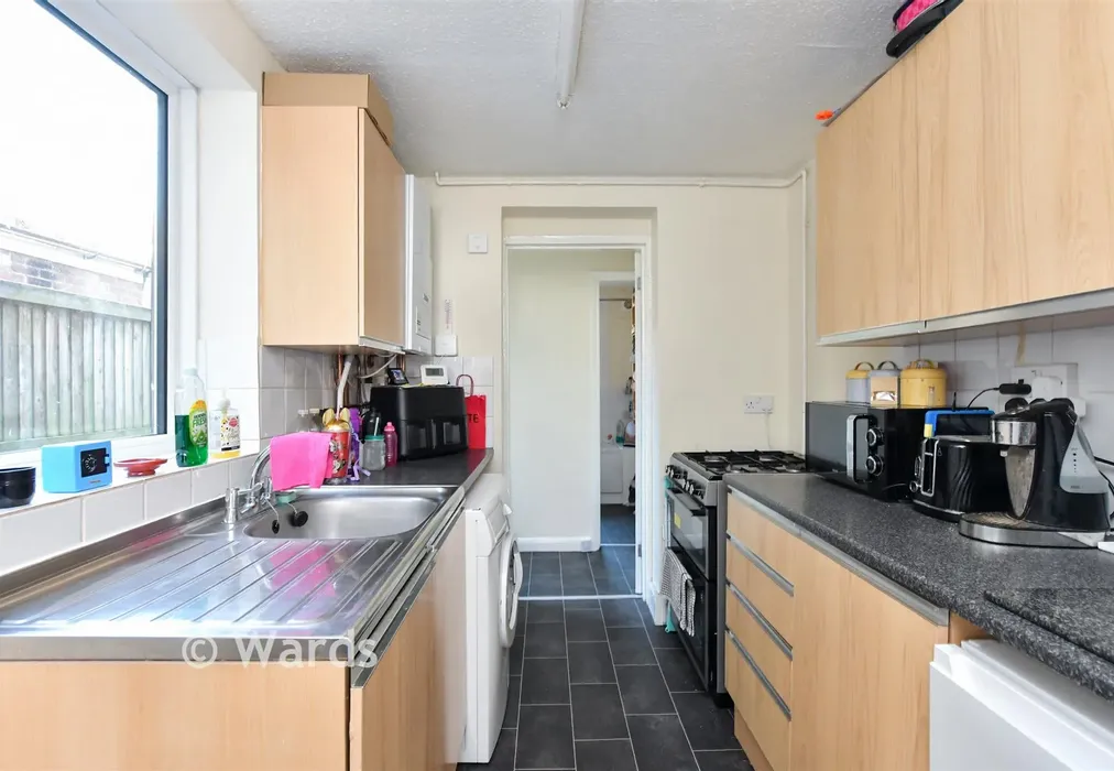 Kitchen - Coombe Valley Road, Dover, Kent - Wards of Kent