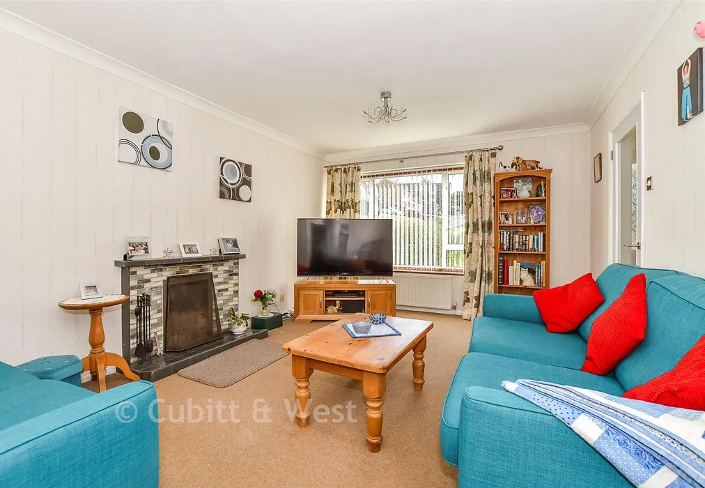 Lounge - Combe End, Crowborough, East Sussex - Wards of Kent