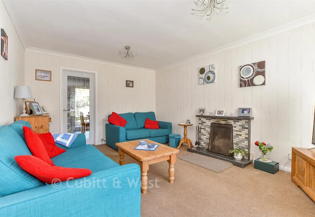 Lounge - Combe End, Crowborough, East Sussex - Wards of Kent