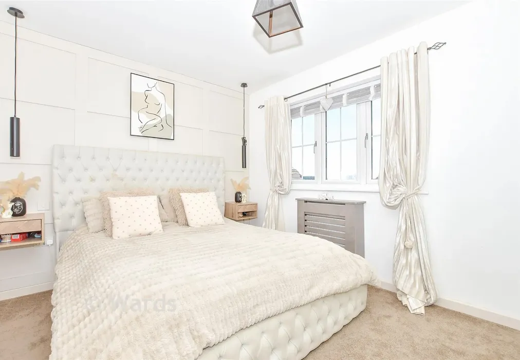 Bedroom 1 - Bramble Close, Coxheath, Maidstone, Kent - Wards of Kent
