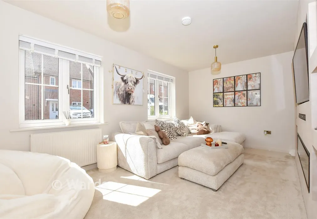 Lounge - Bramble Close, Coxheath, Maidstone, Kent - Wards of Kent