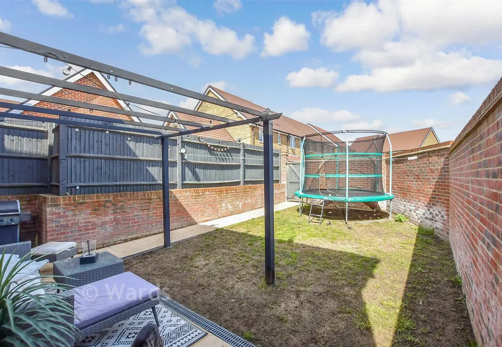 Rear Garden - Bramble Close, Coxheath, Maidstone, Kent - Wards of Kent