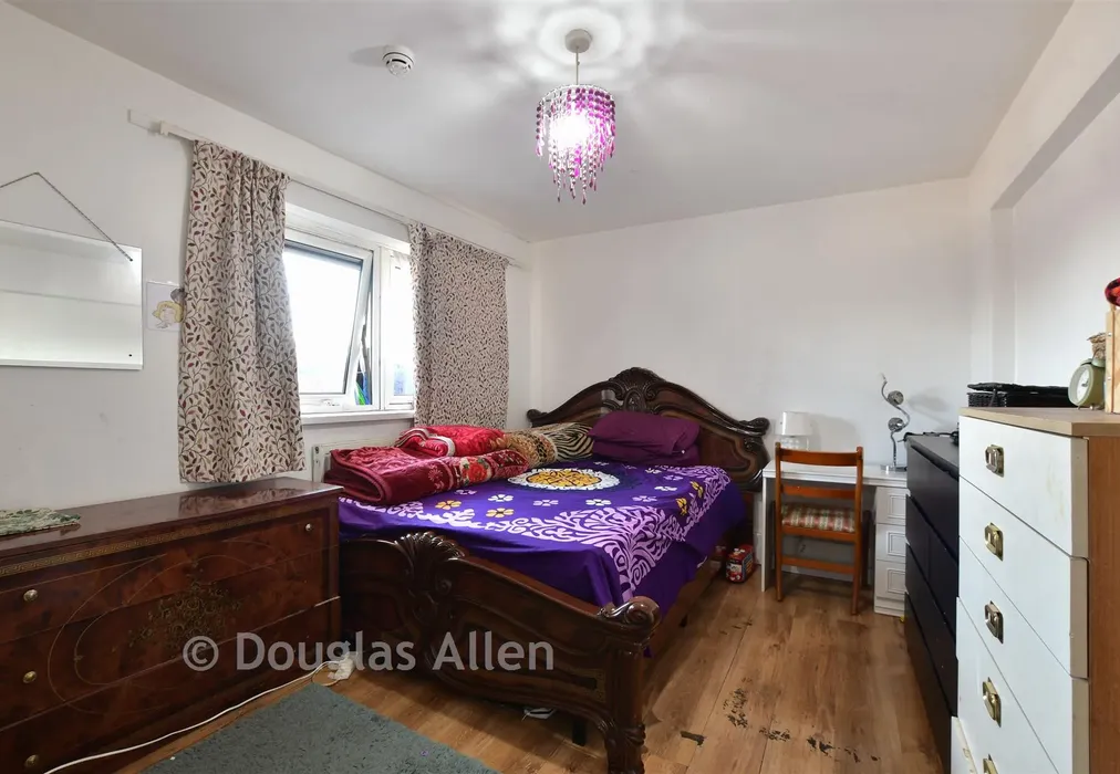 Bedroom 1 - Windsor Road, Ilford - Wards of Kent