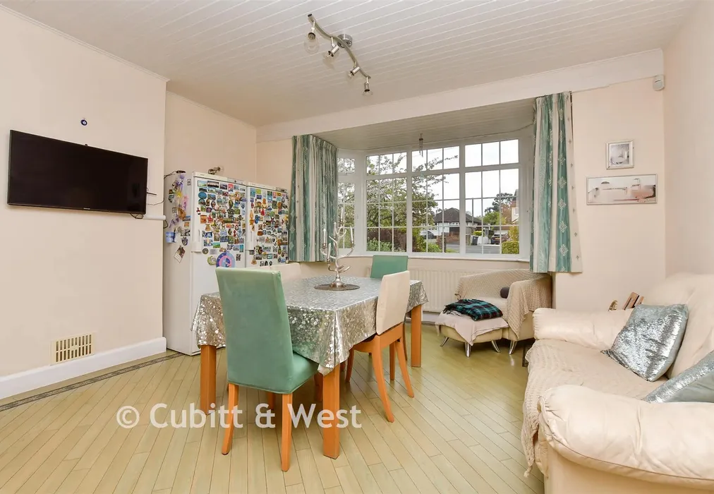 Kitchen/Dining Room - Woodmere Avenue, Shirley, Croydon, Surrey - Wards of Kent