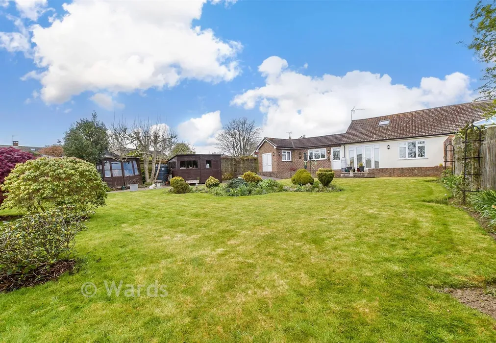 Rear Garden - Chester Avenue, Tunbridge Wells, Kent - Wards of Kent