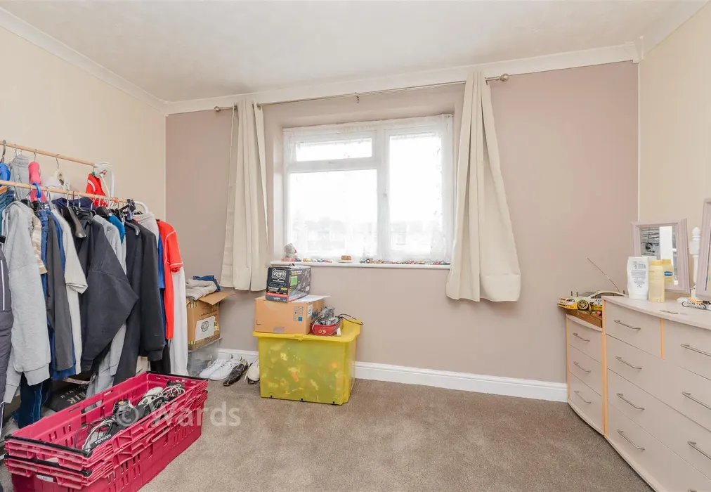 Dressing Room - Courtfield Avenue, Lordswood, Chatham, Kent - Wards of Kent