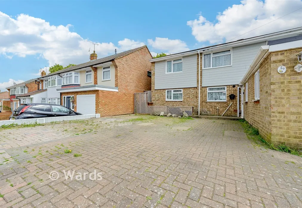 Driveway/Parking - Courtfield Avenue, Lordswood, Chatham, Kent - Wards of Kent
