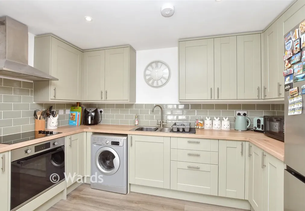 Kitchen - Church Street, Sittingbourne, Kent - Wards of Kent