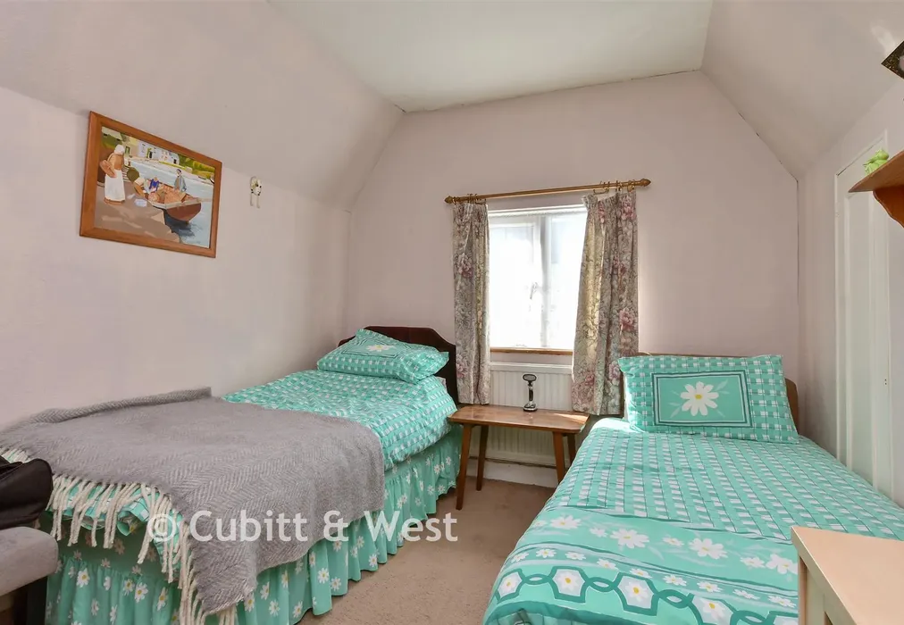 Bedroom 2 - Ladies Mile Road, Brighton, Patcham, East Sussex - Wards of Kent