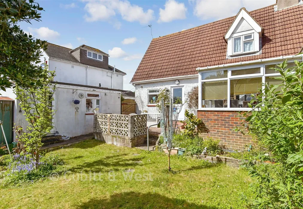 Rear Garden - Ladies Mile Road, Brighton, Patcham, East Sussex - Wards of Kent