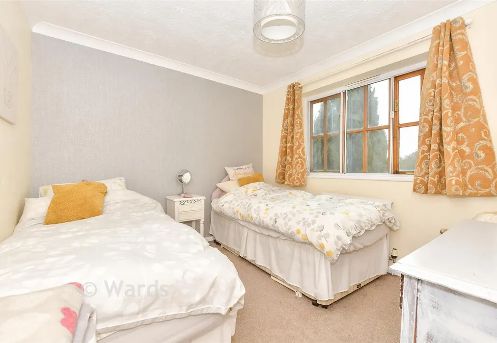 Bedroom 2 - Jarvis Place, St Michaels, Tenterden, Kent - Wards of Kent