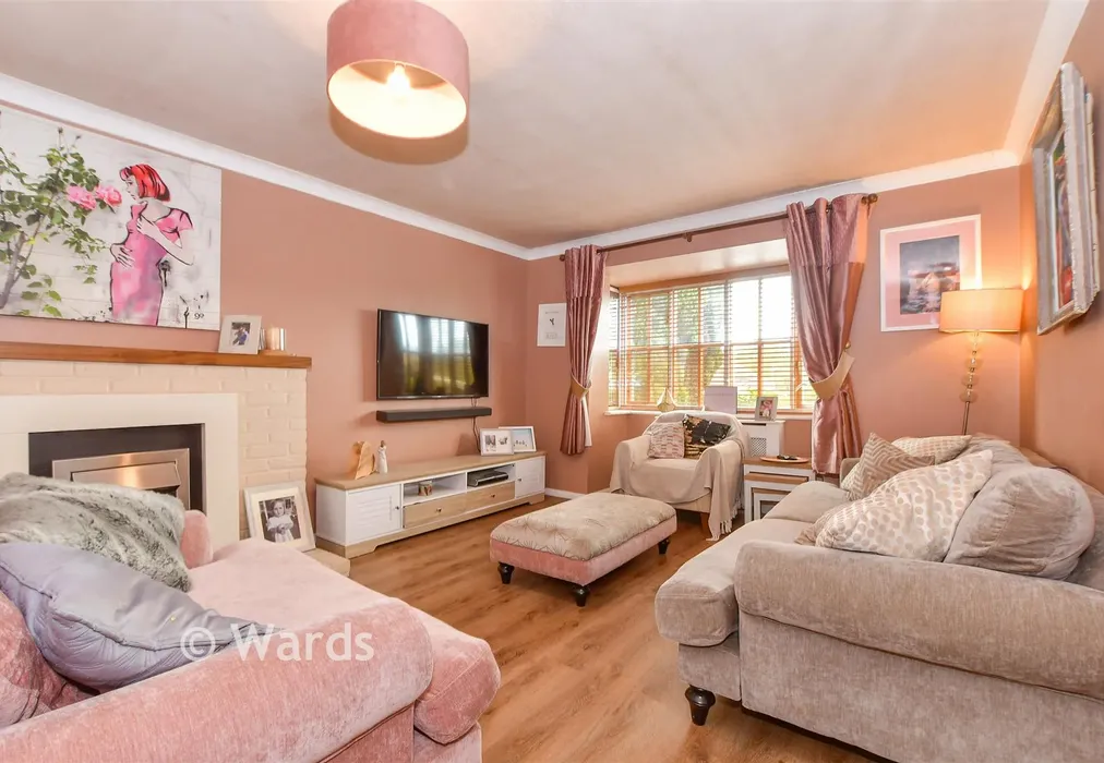 Lounge - Jarvis Place, St Michaels, Tenterden, Kent - Wards of Kent
