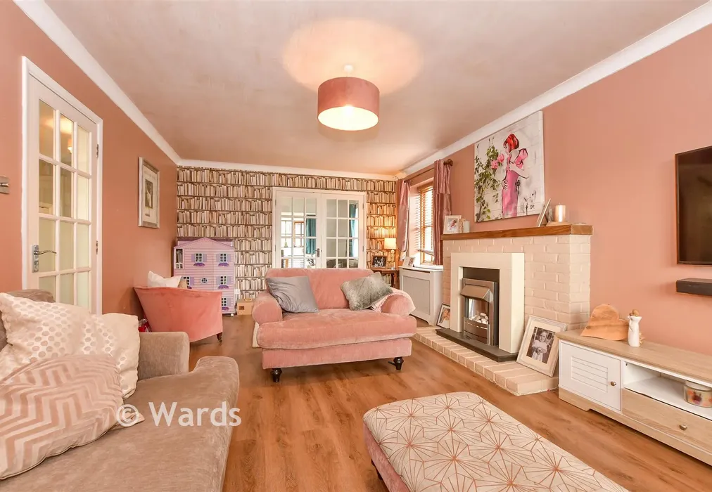 Lounge - Jarvis Place, St Michaels, Tenterden, Kent - Wards of Kent