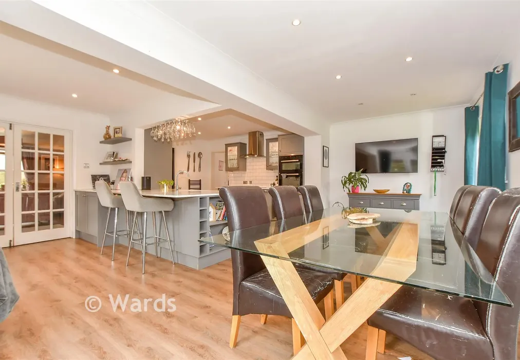 Dining Area - Jarvis Place, St Michaels, Tenterden, Kent - Wards of Kent