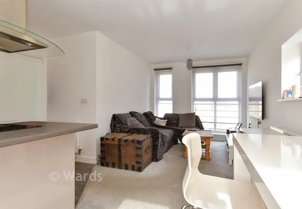 Kitchen/Lounge/ Dining Area - Springhead Parkway, Gravesend, Kent - Wards of Kent
