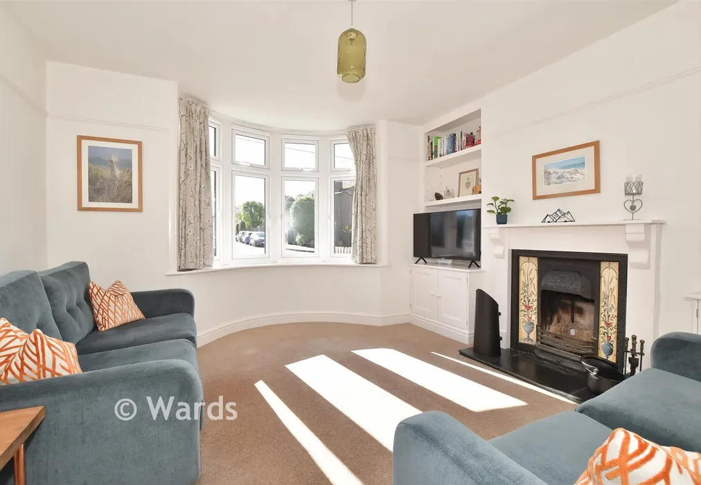 Lounge - Old Bridge Road, Whitstable, Kent - Wards of Kent
