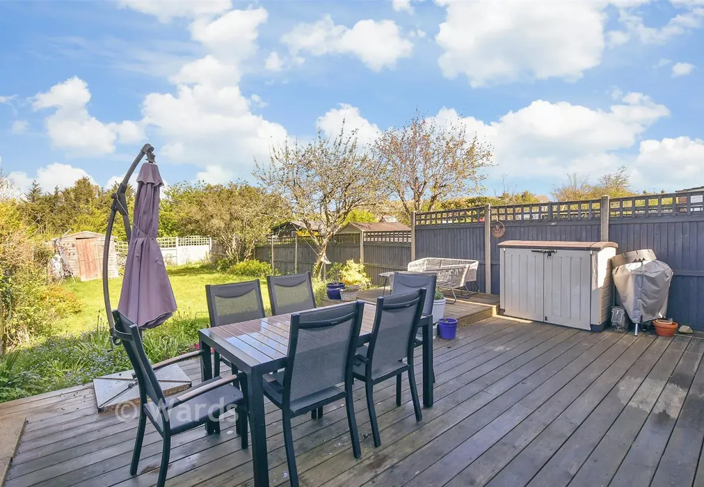 Rear Garden - Old Bridge Road, Whitstable, Kent - Wards of Kent