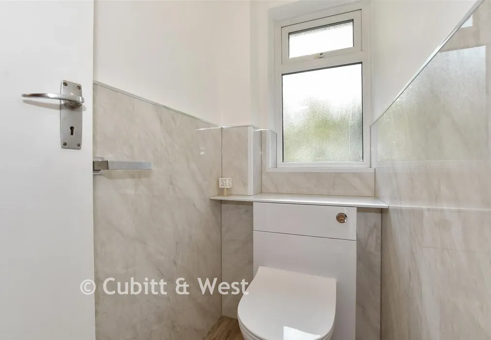 Separate Toilet - Beechwood Road, Caterham, Surrey - Wards of Kent