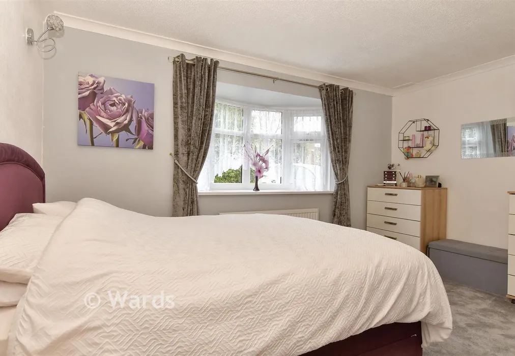 Bedroom 1 - Hillside Road, Minster-On-Sea, Sheerness, Kent - Wards of Kent