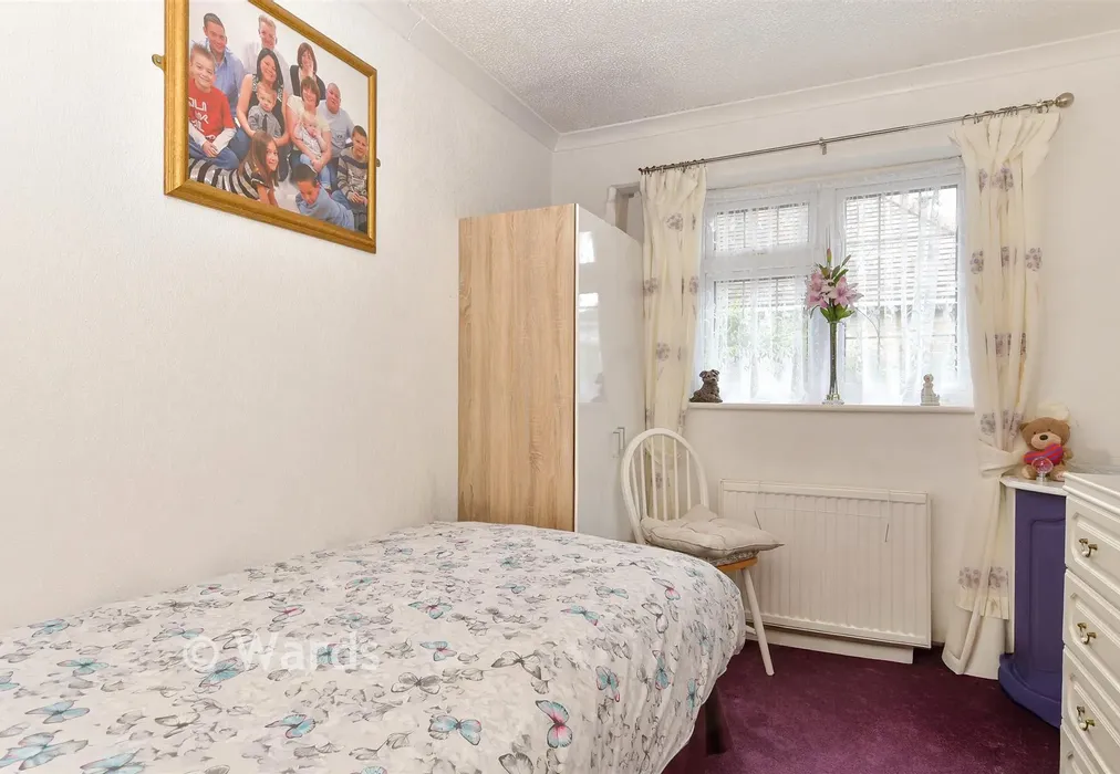 Bedroom 3 - Hillside Road, Minster-On-Sea, Sheerness, Kent - Wards of Kent