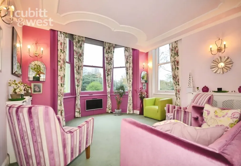 Lounge - Preston Road, Brighton, BN1 - Wards of Kent