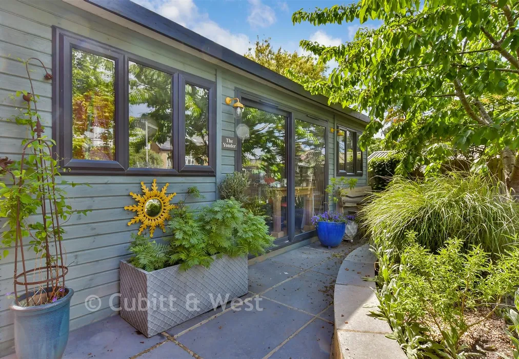 Workshop/Outbuildings - Seddon Road, Morden, Surrey - Wards of Kent