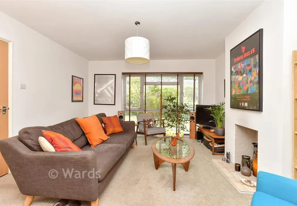 Lounge - Boundary Road, Chatham, Kent - Wards of Kent