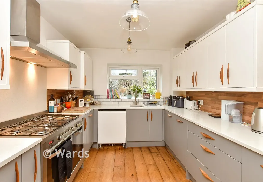 Kitchen - Boundary Road, Chatham, Kent - Wards of Kent