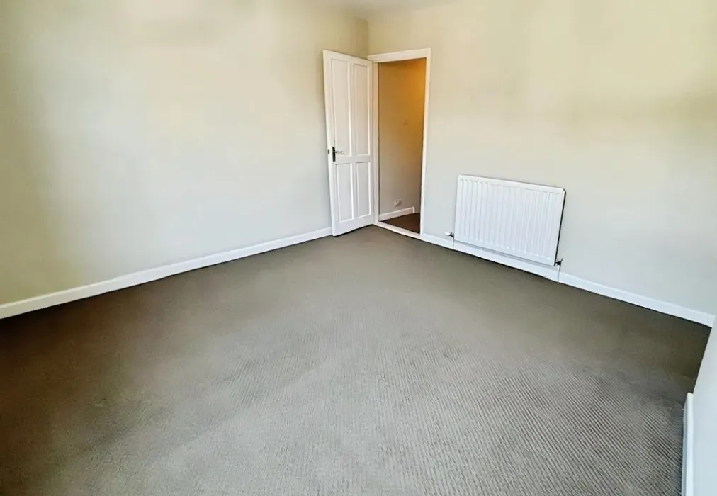 Bed - Goodnestone Road Sittingbourne ME10 - Wards of Kent