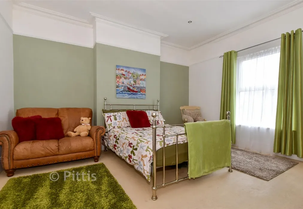 Bedroom 3 - Station Avenue, Sandown, Isle of Wight - Wards of Kent