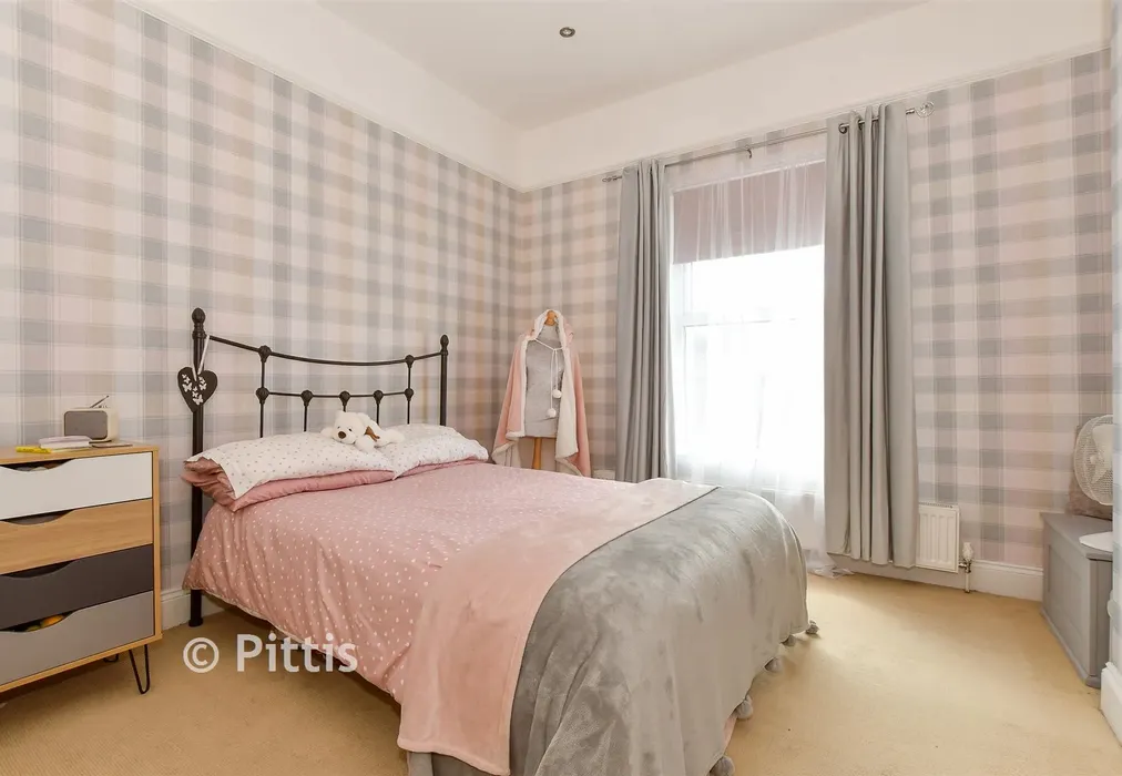 Bedroom 4 - Station Avenue, Sandown, Isle of Wight - Wards of Kent
