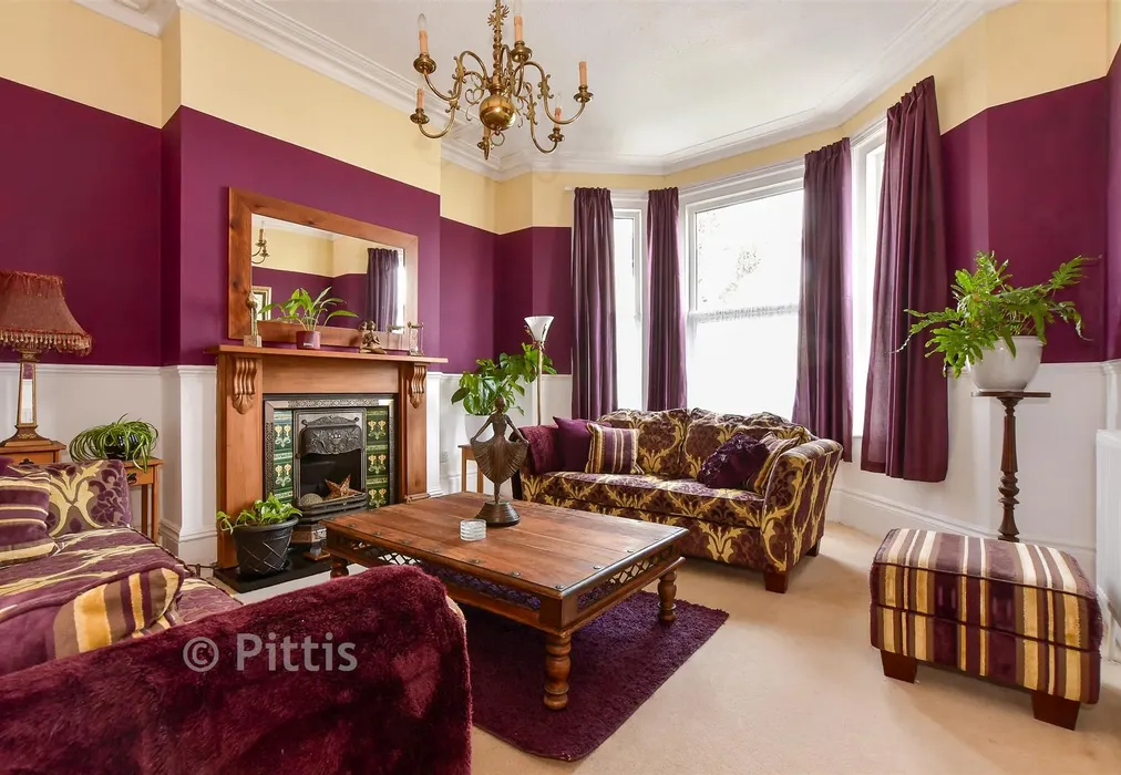 Sitting Room - Station Avenue, Sandown, Isle of Wight - Wards of Kent
