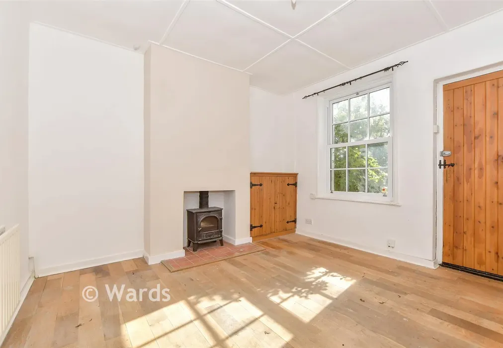 Lounge - Grosvenor Road, Kennington, Ashford, Kent - Wards of Kent