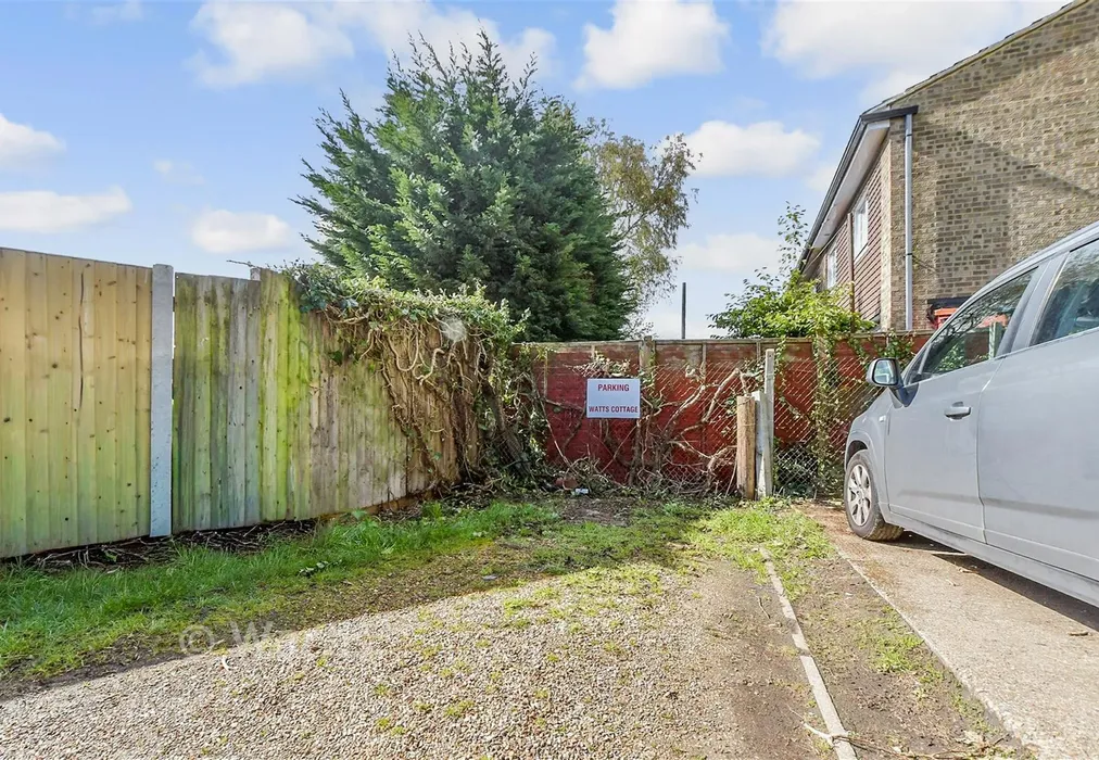Parking - Grosvenor Road, Kennington, Ashford, Kent - Wards of Kent