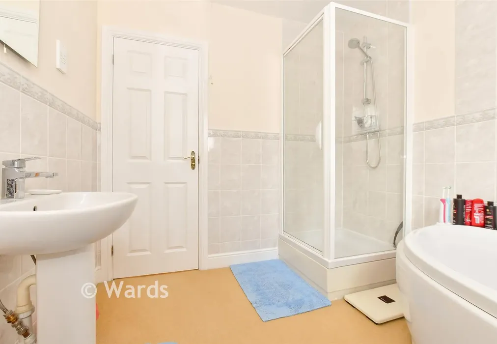 En-Suite Shower Room - Chartham, Chartham, Kent - Wards of Kent
