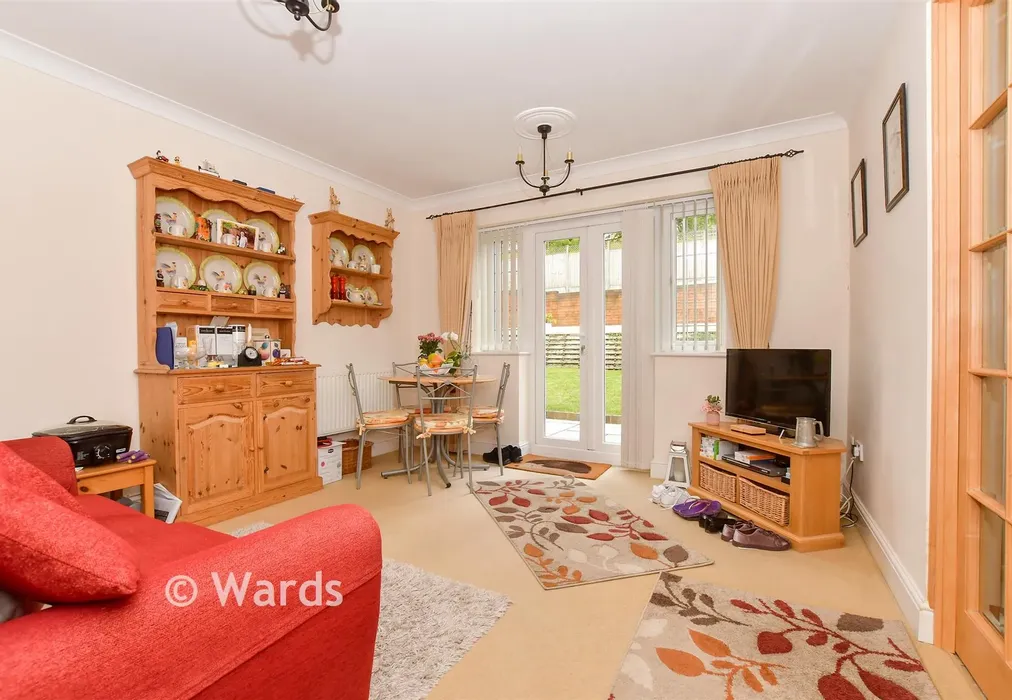 Family Room - Chartham, Chartham, Kent - Wards of Kent