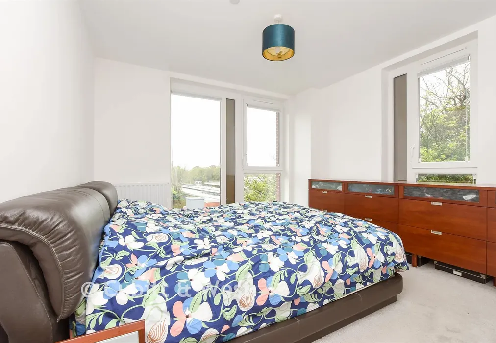 Bedroom 1 - Marketfield Way, Redhill, Surrey - Wards of Kent
