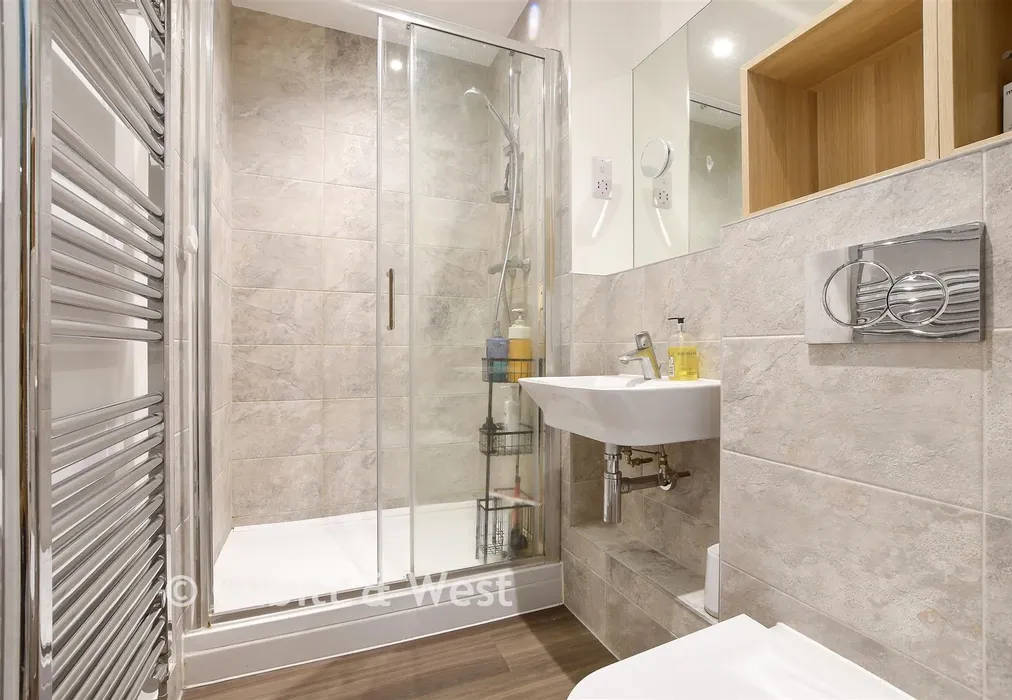 En-Suite Shower Room - Marketfield Way, Redhill, Surrey - Wards of Kent