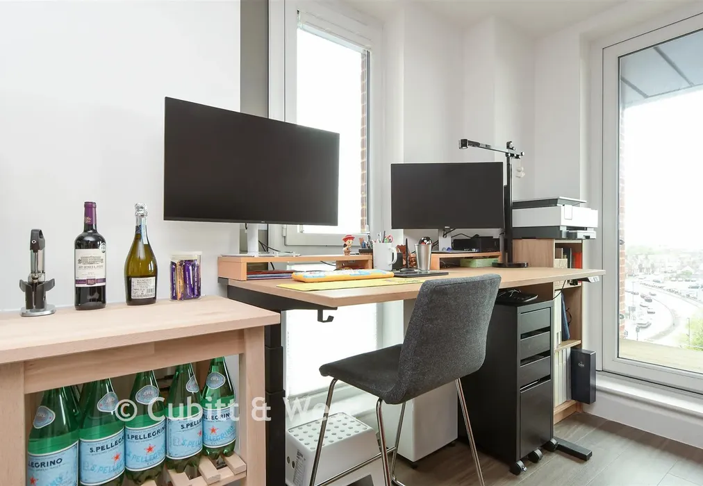 Kitchen Living/Dining Room - Marketfield Way, Redhill, Surrey - Wards of Kent