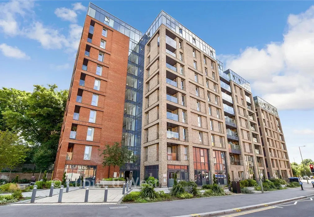 Front Elevation - Marketfield Way, Redhill, Surrey - Wards of Kent