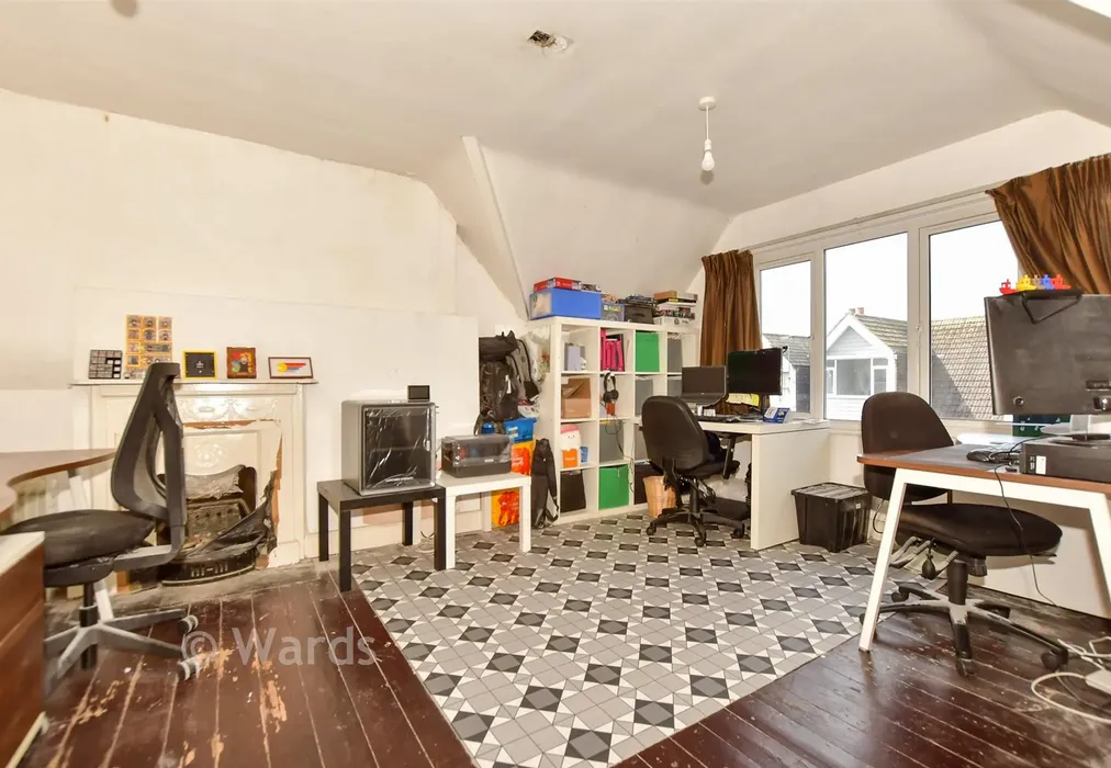 Bedroom 3 - Linden Crescent, Folkestone, Kent - Wards of Kent