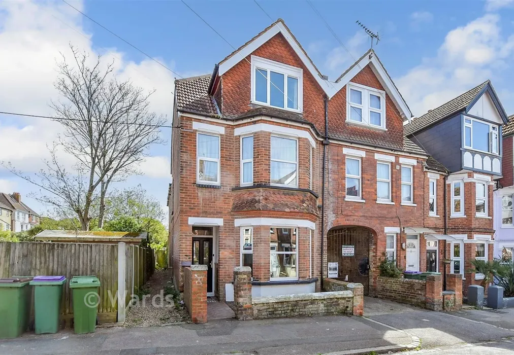 External Web - Linden Crescent, Folkestone, Kent - Wards of Kent