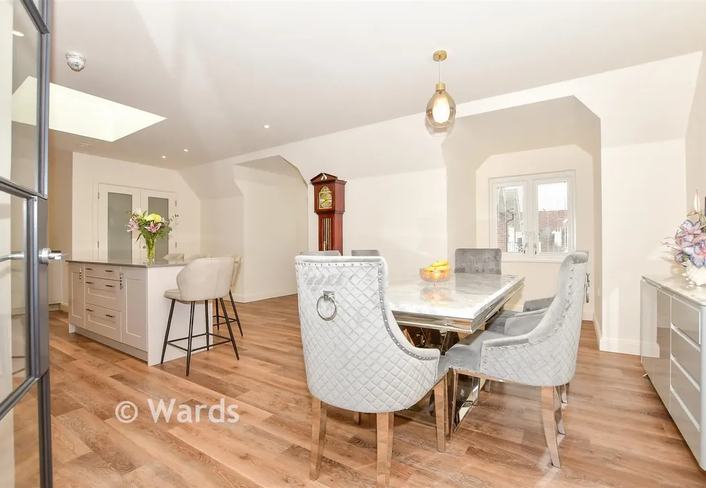Kitchen/Diner - Kings Square, Leeds, Maidstone, Kent - Wards of Kent
