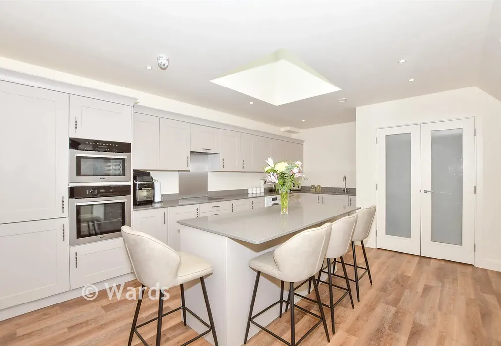 Kitchen/Diner - Kings Square, Leeds, Maidstone, Kent - Wards of Kent