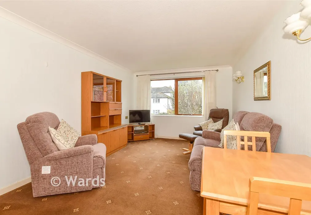 Lounge/Diner - High Street, Herne Bay, Kent - Wards of Kent