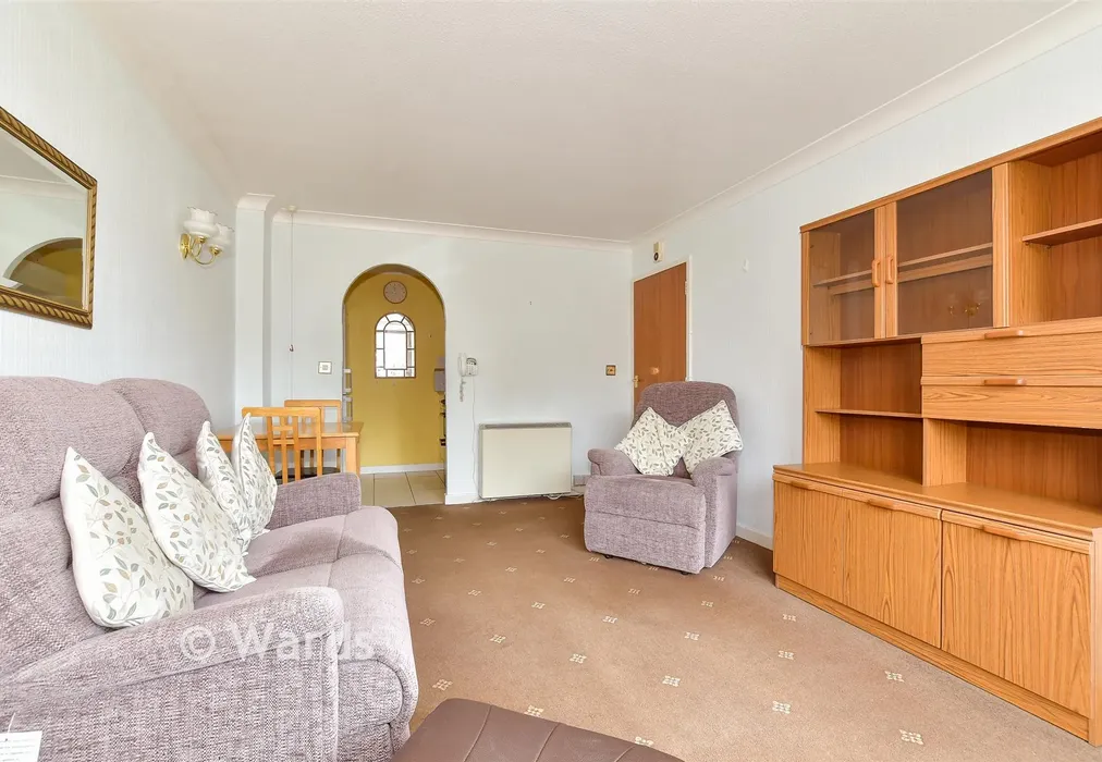 Lounge/Diner - High Street, Herne Bay, Kent - Wards of Kent