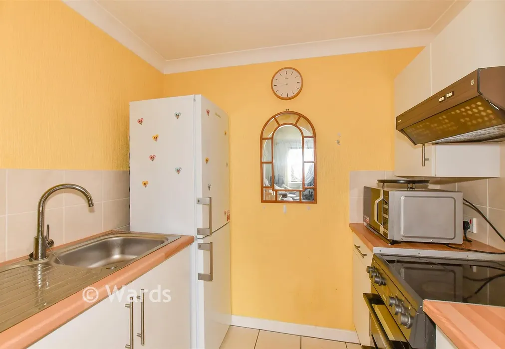 Kitchen - High Street, Herne Bay, Kent - Wards of Kent