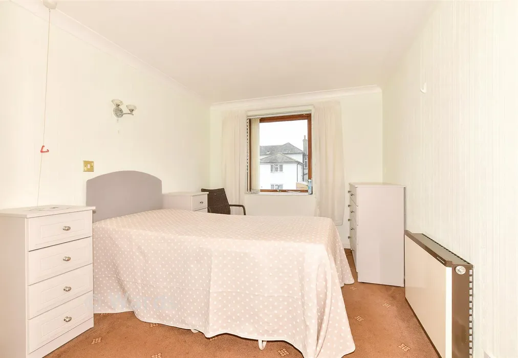 Bedroom - High Street, Herne Bay, Kent - Wards of Kent