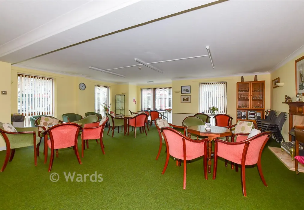 Lounge/Diner - High Street, Herne Bay, Kent - Wards of Kent