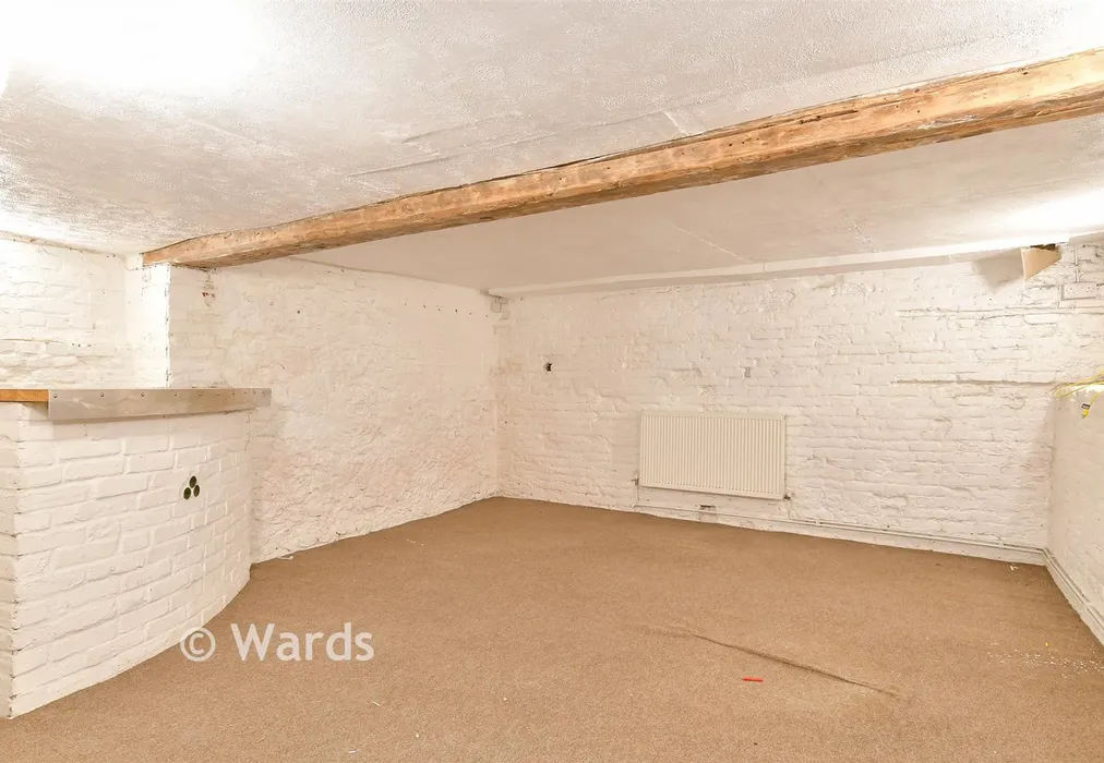 Cellar - Frindsbury Road, Frindsbury, Rochester, Kent - Wards of Kent
